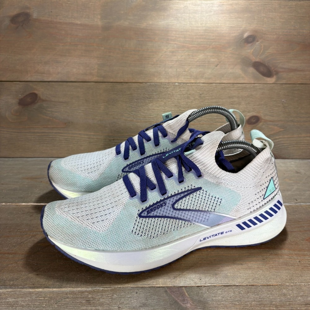 Brooks Levitate GTS 5 Womens size 8 shoes White Mesh Running sneakers